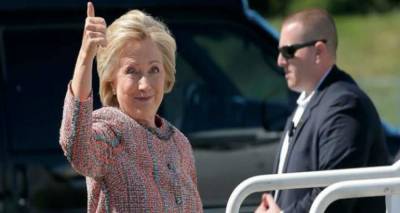 &Eta; &Chi;ί&lambda;&alpha;&rho;&iota; &epsilon;&pi;έ&sigma;&tau;&rho;&epsilon;&psi;&epsilon; &chi;&alpha;&mu;&omicron;&gamma;&epsilon;&lambda;&alpha;&sigma;&tau;ή: &laquo;&Alpha;&iota;&sigma;&theta;ά&nu;&omicron;&mu;&alpha;&iota; &upsilon;&pi;έ&rho;&omicron;&chi;&alpha;&raquo; (photos)