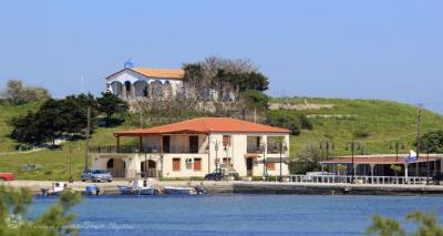 &Epsilon;&omicron;&rho;&tau;ά&zeta;&epsilon;&iota; &tau;&omicron; &xi;&omega;&kappa;&lambda;ή&sigma;&iota; "&Zeta;&omega;&omicron;&delta;ό&chi;&omicron;&sigmaf; &Pi;&eta;&gamma;ή" &sigma;&tau;&omicron;&nu; &Kappa;ό&tau;&sigma;&iota;&nu;&alpha;