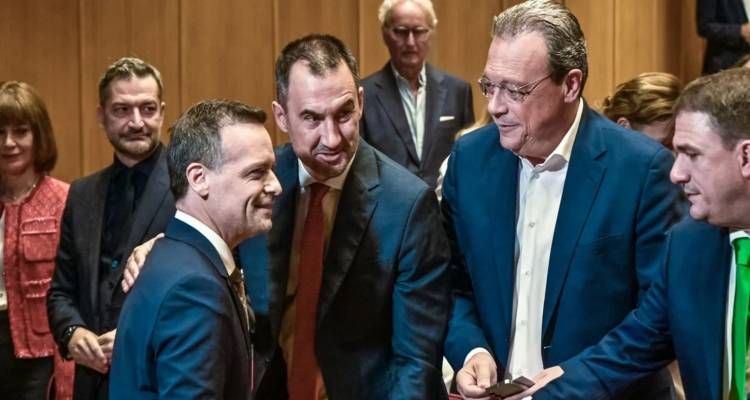 Όλη η Κεντροαριστερά μαζί: Κοινή εμφάνιση Ανδρουλάκη, Φάμελλου, Χαρίτση και Δούκα στη «σκιά» του Τσίπρα