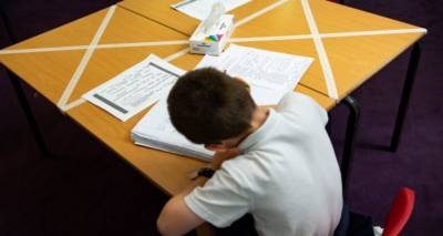 Κορονοϊός – Βρετανία : Γονείς και δάσκαλοι εκφράζουν επιφυλάξεις για την επαναλειτουργία ορισμένων σχολείων