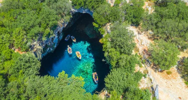 Ευρωπαϊκά κονδύλια 6.146.115 ευρώ στην Ελλάδα για διαχείριση υδάτινων πόρων και υποστήριξη Ρομά