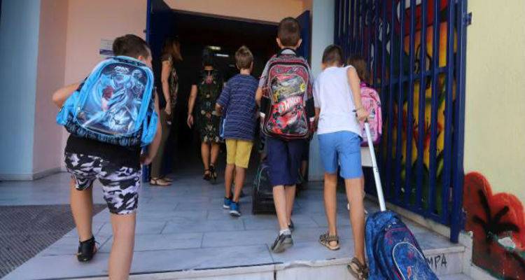 &Tau;&alpha; &epsilon;&pi;&iota;&delta;ό&mu;&alpha;&tau;&alpha; &pi;&omicron;&upsilon; &laquo;&kappa;ό&beta;&epsilon;&iota;&raquo; &eta; &tau;&rho;ί&tau;&eta; &alpha;&xi;&iota;&omicron;&lambda;ό&gamma;&eta;&sigma;&eta; | &Sigma;&alpha;&rho;&omega;&tau;&iota;&kappa;έ&sigmaf; &alpha;&lambda;&lambda;&alpha;&gamma;έ&sigmaf;