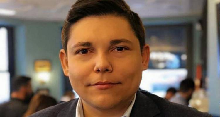 &Gamma;. &Mu;&pi;&omicron;&upsilon;&rho;&nu;&omicron;ύ&sigmaf;: "&Omicron;&iota; &mu;&alpha;&theta;&eta;&tau;έ&sigmaf; &kappa;&alpha;&iota; &omicron;&iota; &mu;&alpha;&theta;ή&tau;&rho;&iota;&epsilon;&sigmaf; &alpha;&xi;ί&zeta;&omicron;&upsilon;&nu; έ&nu;&alpha; &kappa;&alpha;&lambda;ύ&tau;&epsilon;&rho;&omicron; &mu;έ&lambda;&lambda;&omicron;&nu;!"