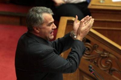 &Epsilon;&upsilon;&theta;ύ&nu;&eta; ή &Beta;&omicron;&rho;ί&delta;&eta;&sigmaf;;