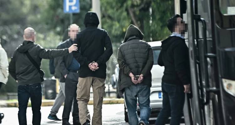 &Kappa;ύ&kappa;&lambda;&omega;&mu;&alpha; &pi;&rho;&omicron;&sigma;&tau;&alpha;&sigma;ί&alpha;&sigmaf;: &Epsilon;ί&chi;&alpha;&nu; &pi;ά&nu;&omega; &alpha;&pi;ό 60 &epsilon;&tau;&alpha;&iota;&rho;&epsilon;ί&epsilon;&sigmaf;, έ&kappa;&alpha;&nu;&alpha;&nu; &iota;&lambda;&iota;&gamma;&gamma;&iota;ώ&delta;&epsilon;&iota;&sigmaf; &alpha;&nu;&alpha;&lambda;ή&psi;&epsilon;&iota;&sigmaf; &mu;&epsilon;&tau;&rho;&eta;&tau;ώ&nu; -&Tau;&omicron; &sigma;ύ&sigma;&tau;&eta;&mu;&alpha; &pi;&omicron;&upsilon; &epsilon;ί&chi;&alpha;&nu; &chi;&tau;ί&sigma;&epsilon;&iota;