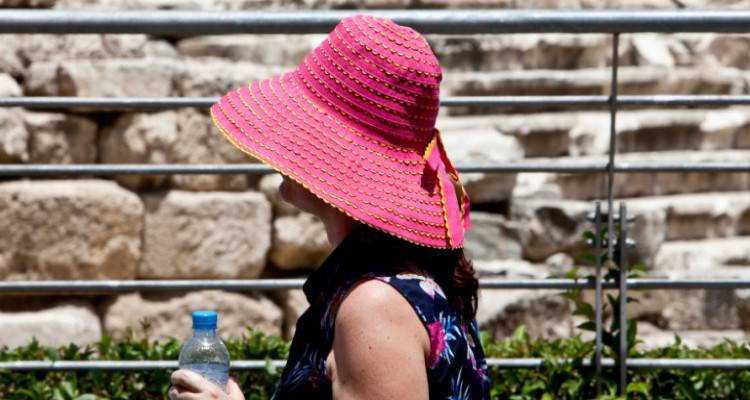 &Kappa;&alpha;&iota;&rho;ό&sigmaf;: &Epsilon;&rho;&chi;&epsilon;&tau;&alpha;&iota; &theta;&epsilon;&rho;&mu;ή &epsilon;&iota;&sigma;&beta;&omicron;&lambda;ή &sigma;&tau;&eta;&nu; &Epsilon;&lambda;&lambda;ά&delta;&alpha; | 35&alpha;&rho;&iota;&alpha; &kappa;&alpha;&iota; &alpha;&phi;&rho;&iota;&kappa;&alpha;&nu;&iota;&kappa;ή &sigma;&kappa;ό&nu;&eta; &pi;&rho;&omicron; &tau;&omega;&nu; &pi;&upsilon;&lambda;ώ&nu;