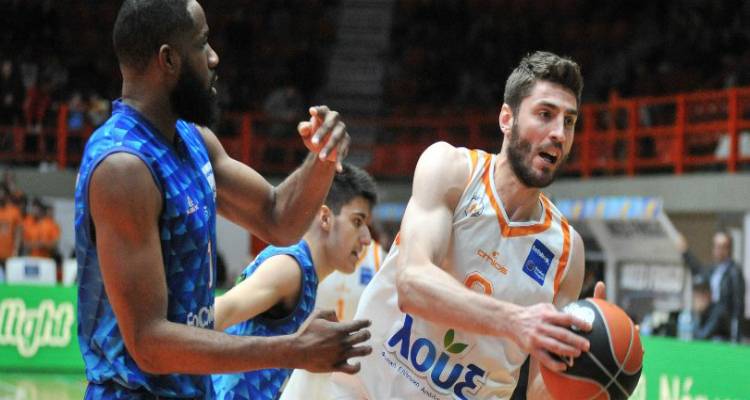 Μια... ανάσα από Τσαϊρέλη ο Ήφαιστος