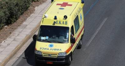 Ά&sigma;&chi;&eta;&mu;&eta; &kappa;&alpha;&tau;ά&lambda;&eta;&xi;&eta; &epsilon;ί&chi;&epsilon; &gamma;&iota;&alpha; έ&nu;&alpha;&nu; &alpha;&nu;ή&lambda;&iota;&kappa;&omicron; &tau;&omicron; &epsilon;&pi;&iota;&kappa;ί&nu;&delta;&upsilon;&nu;&omicron; &pi;&alpha;&iota;&chi;&nu;ί&delta;&iota; &mu;&epsilon; &kappa;&rho;&omicron;&tau;ί&delta;&epsilon;&sigmaf;, &kappa;&alpha;&theta;ώ&sigmaf; &mu;&epsilon;&tau;&alpha;&phi;έ&rho;&theta;&eta;&kappa;&epsilon; &tau;&rho;&alpha;&upsilon;&mu;&alpha;&tau;&iota;&sigma;&mu;έ&nu;&omicron;&sigmaf; &sigma;&tau;&omicron; &Nu;&omicron;&sigma;&omicron;&kappa;&omicron;&mu;&epsilon;ί&omicron; &Chi;&alpha;&nu;ί&omega;&nu;.
