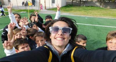 &Omicron; &Phi;&iota;&lambda;&omicron;&kappa;&tau;ή&tau;&eta;&sigmaf; &Kappa;&omicron;&nu;&tau;&iota;ά &laquo;&sigma;&eta;&kappa;ώ&nu;&epsilon;&iota; &mu;&alpha;&nu;ί&kappa;&iota;&alpha;&raquo; &kappa;&alpha;&iota; &kappa;&alpha;&theta;&alpha;&rho;ί&zeta;&epsilon;&iota; &tau;&eta;&nu; &pi;&alpha;&rho;&alpha;&lambda;ί&alpha; &tau;&omicron;&upsilon; &Delta;&iota;&alpha;&pi;&omicron;&rho;ί&omicron;&upsilon;