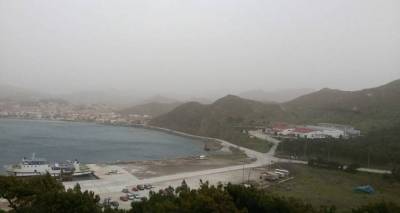 «Πνιγμένη» στη σκόνη η Λήμνος