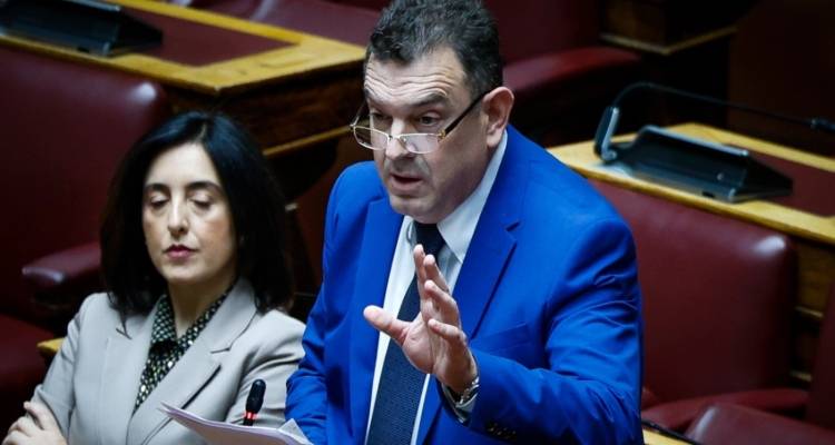 &Sigma;&upsilon;&nu;&epsilon;&lambda;ή&phi;&theta;&eta; &omicron; &beta;&omicron;&upsilon;&lambda;&epsilon;&upsilon;&tau;ή&sigmaf; &tau;&eta;&sigmaf; &Nu;ί&kappa;&eta;&sigmaf;, &Nu;ί&kappa;&omicron;&sigmaf; &Pi;&alpha;&pi;&alpha;&delta;ό&pi;&omicron;&upsilon;&lambda;&omicron;&sigmaf;, &gamma;&iota;&alpha;&tau;ί έ&sigma;&pi;&alpha;&sigma;&epsilon; &tau;&zeta;ά&mu;&iota;&alpha; &kappa;&alpha;&iota; &pi;&rho;&omicron;&theta;ή&kappa;&epsilon;&sigmaf; &sigma;&tau;&eta;&nu; &Epsilon;&theta;&nu;&iota;&kappa;ή &Pi;&iota;&nu;&alpha;&kappa;&omicron;&theta;ή&kappa;&eta;