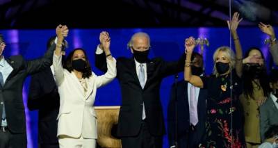 Πανηγυρίζουν τα ξένα ΜΜΕ για τον Μπάιντεν | Ξεχύθηκαν στους δρόμους οι Αμερικανοί