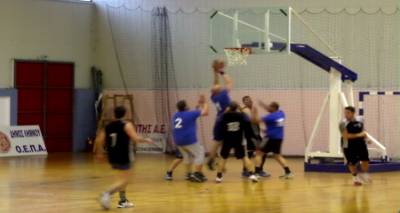 Ά&nu;&omicron;&iota;&xi;&epsilon; &eta; &alpha;&upsilon;&lambda;&alpha;ί&alpha; &tau;&omicron;&upsilon; &tau;&omicron;&upsilon;&rho;&nu;&omicron;&upsilon;ά &mu;&pi;ά&sigma;&kappa;&epsilon;&tau; &sigma;&tau;&eta; &Lambda;ή&mu;&nu;&omicron; (photos)