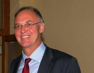 &Pi;έ&tau;&rho;&omicron;&sigmaf; &Delta;&omicron;ύ&kappa;&alpha;&sigmaf;: &Pi;&rho;ό&gamma;&rho;&alpha;&mu;&mu;&alpha;... &delta;&omega;&rho;&epsilon;ά&nu; &epsilon;&rho;&gamma;&alpha;&sigma;ί&alpha;&sigmaf; &gamma;&iota;&alpha; ό&lambda;&omicron;&upsilon;&sigmaf; &tau;&omicron;&upsilon;&sigmaf; &alpha;&nu;έ&rho;&gamma;&omicron;&upsilon;&sigmaf;