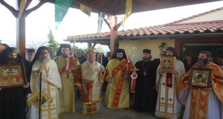 Ακολουθίες στον Ι.Ν Αγίων Ραφαήλ, Νικολάου και Ειρήνης στο Μούδρο