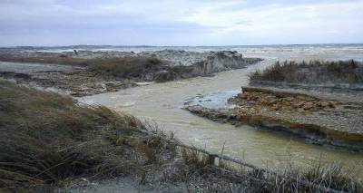 «Βιβλική καταστροφή» στο Κέρος (photos)