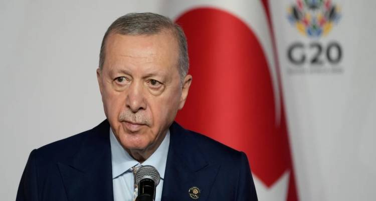 Έ&xi;&alpha;&lambda;&lambda;&omicron;&sigmaf; &omicron; &Epsilon;&rho;&nu;&tau;&omicron;&gamma;ά&nu; &mu;&epsilon;&tau;ά &tau;&eta;&nu; &tau;&rho;&iota;&mu;&epsilon;&rho;ή &Epsilon;&lambda;&lambda;ά&delta;&alpha;&sigmaf;-&Iota;&sigma;&rho;&alpha;ή&lambda;-&Kappa;ύ&pi;&rho;&omicron;&upsilon;: &Delta;&epsilon;&nu; &theta;&alpha; &upsilon;&pi;&omicron;&kappa;ύ&psi;&omicron;&upsilon;&mu;&epsilon; &sigma;&tau;&iota;&sigmaf; &pi;&rho;&omicron;&kappa;&lambda;ή&sigma;&epsilon;&iota;&sigmaf;