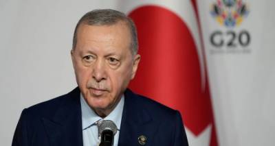 Έ&xi;&alpha;&lambda;&lambda;&omicron;&sigmaf; &omicron; &Epsilon;&rho;&nu;&tau;&omicron;&gamma;ά&nu; &mu;&epsilon;&tau;ά &tau;&eta;&nu; &tau;&rho;&iota;&mu;&epsilon;&rho;ή &Epsilon;&lambda;&lambda;ά&delta;&alpha;&sigmaf;-&Iota;&sigma;&rho;&alpha;ή&lambda;-&Kappa;ύ&pi;&rho;&omicron;&upsilon;: &Delta;&epsilon;&nu; &theta;&alpha; &upsilon;&pi;&omicron;&kappa;ύ&psi;&omicron;&upsilon;&mu;&epsilon; &sigma;&tau;&iota;&sigmaf; &pi;&rho;&omicron;&kappa;&lambda;ή&sigma;&epsilon;&iota;&sigmaf;