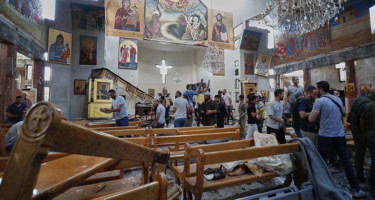 &Tau;&rho;ό&mu;&omicron;&sigmaf; &sigma;&tau;&eta; &Delta;&alpha;&mu;&alpha;&sigma;&kappa;ό: &Tau;&zeta;&iota;&chi;&alpha;&nu;&tau;&iota;&sigma;&tau;ή&sigmaf; &alpha;&nu;&alpha;&tau;&iota;&nu;ά&chi;&tau;&eta;&kappa;&epsilon; &sigma;&epsilon; &epsilon;&lambda;&lambda;&eta;&nu;&omicron;&rho;&theta;ό&delta;&omicron;&xi;&eta; &epsilon;&kappa;&kappa;&lambda;&eta;&sigma;ί&alpha; -&Tau;&omicron;&upsilon;&lambda;ά&chi;&iota;&sigma;&tau;&omicron;&nu; 22 &nu;&epsilon;&kappa;&rho;&omicron;ί, &alpha;&nu;ά&mu;&epsilon;&sigma;ά &tau;&omicron;&upsilon;&sigmaf; &pi;&alpha;&iota;&delta;&iota;ά