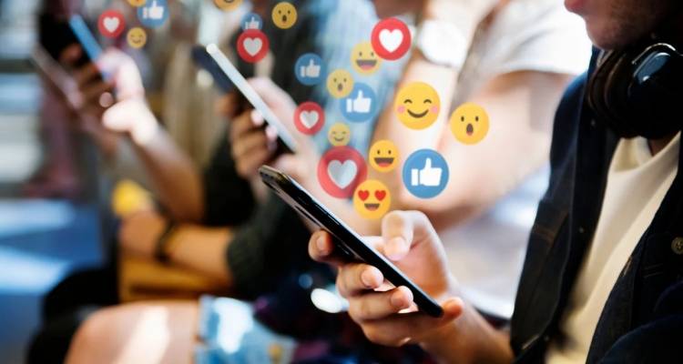&laquo;&Sigma;&alpha;&phi;ά&rho;&iota;&raquo; &epsilon;&lambda;έ&gamma;&chi;&omega;&nu; &tau;&eta;&sigmaf; &epsilon;&phi;&omicron;&rho;ί&alpha;&sigmaf; &sigma;&epsilon; influencers | &Omicron;&iota; 5 &kappa;&alpha;&tau;&eta;&gamma;&omicron;&rho;ί&epsilon;&sigmaf; &kappa;&alpha;&iota; &tau;&alpha; &pi;&iota;&theta;&alpha;&nu;ά &kappa;έ&rho;&delta;&eta;