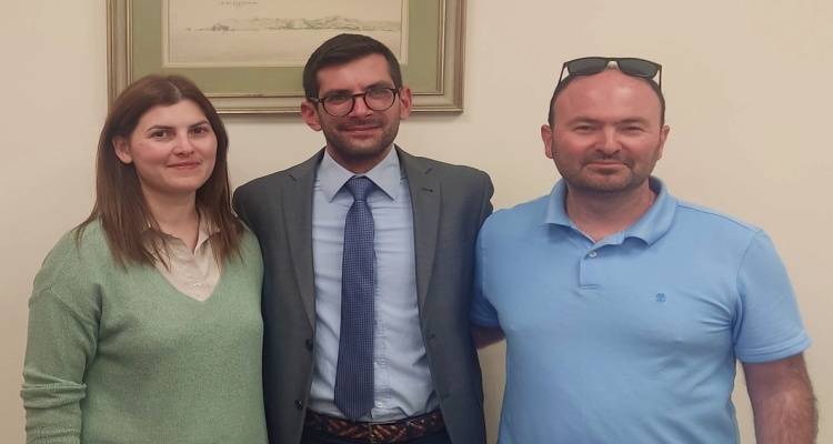 &Nu;έ&omicron; &alpha;ί&mu;&alpha; &sigma;&tau;&omicron; &delta;&upsilon;&nu;&alpha;&mu;&iota;&kappa;ό &tau;&omicron;&upsilon; &Delta;ή&mu;&omicron;&upsilon; &Alpha;&gamma;ί&omicron;&upsilon; &Epsilon;&upsilon;&sigma;&tau;&rho;&alpha;&tau;ί&omicron;&upsilon;!