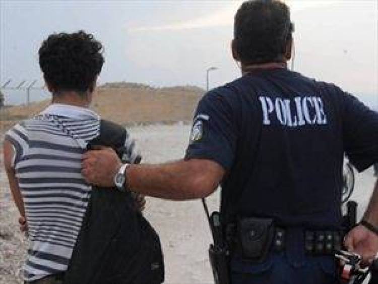 &Iota;&delta;&iota;&omega;&tau;&iota;&kappa;ή &epsilon;&tau;&alpha;&iota;&rho;&epsilon;ί&alpha; &sigma;&tau;&alpha; &kappa;έ&nu;&tau;&rho;&alpha; &kappa;&rho;ά&tau;&eta;&sigma;&eta;&sigmaf; &mu;&epsilon;&tau;&alpha;&nu;&alpha;&sigma;&tau;ώ&nu;
