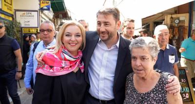 Η Βάσω Χοχλάκα αναλαμβάνει Αναπληρώτρια Γραμματέας Νησιωτικής Πολιτικής του ΠΑΣΟΚ-ΚΙΝΑΛ