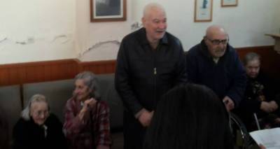 &Epsilon;&upsilon;&chi;&alpha;&rho;&iota;&sigma;&tau;ί&epsilon;&sigmaf; &alpha;&pi;ό &tau;&omicron; &Gamma;&eta;&rho;&omicron;&kappa;&omicron;&mu;&epsilon;ί&omicron; &Lambda;ή&mu;&nu;&omicron;&upsilon; &gamma;&iota;&alpha; &nu;έ&epsilon;&sigmaf; &delta;&omega;&rho;&epsilon;έ&sigmaf;