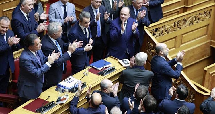 &Beta;&omicron;&upsilon;&lambda;ή:&Alpha;&pi;&omicron;&rho;&rho;ί&phi;&theta;&eta;&kappa;&epsilon; &eta; &pi;&rho;ό&tau;&alpha;&sigma;&eta; &delta;&upsilon;&sigma;&pi;&iota;&sigma;&tau;ί&alpha;&sigmaf; &kappa;&alpha;&tau;ά  &tau;&eta;&sigmaf; &kappa;&upsilon;&beta;έ&rho;&nu;&eta;&sigma;&eta;&sigmaf;  | 159 &laquo;ό&chi;&iota;&raquo;