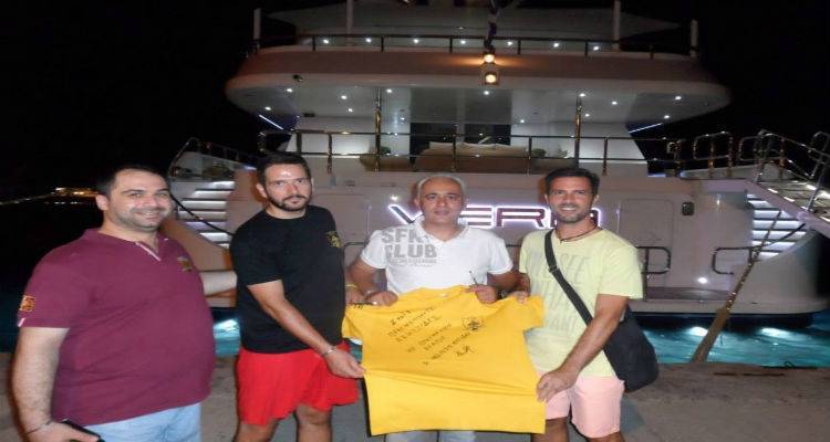 Επίσκεψη της &quot;Ένωσης φίλων ΑΕΚ Λήμνου&quot; στον πρόεδρο της ομάδας που κάνει διακοπές στο νησί (photos)