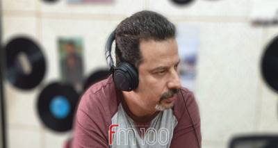 &Omicron; &upsilon;&pi;&omicron;&psi;ή&phi;&iota;&omicron;&sigmaf; &Pi;&epsilon;&rho;&iota;&phi;&epsilon;&rho;&epsilon;&iota;ά&rho;&chi;&eta;&sigmaf; &Beta;&omicron;&rho;&epsilon;ί&omicron;&upsilon; &Alpha;&iota;&gamma;&alpha;ί&omicron;&upsilon; &Nu;ί&kappa;&omicron;&sigmaf; &Mu;&alpha;&nu;ά&beta;&eta;&sigmaf; &sigma;&tau;&omicron;&nu; FM 100 (audio)