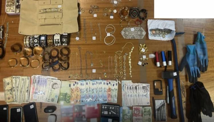 &Epsilon;&xi;&alpha;&rho;&theta;&rho;ώ&theta;&eta;&kappa;&epsilon; &epsilon;&gamma;&kappa;&lambda;&eta;&mu;&alpha;&tau;&iota;&kappa;ή &omicron;&rho;&gamma;ά&nu;&omega;&sigma;&eta; &pi;&omicron;&upsilon; &rho;ή&mu;&alpha;&zeta;&epsilon; &pi;&omicron;&lambda;&upsilon;&tau;&epsilon;&lambda;&epsilon;ί&sigmaf; &kappa;&alpha;&tau;&omicron;&iota;&kappa;ί&epsilon;&sigmaf; &sigma;&tau;&alpha; &nu;ό&tau;&iota;&alpha; &pi;&rho;&omicron;ά&sigma;&tau;&iota;&alpha; | &Pi;ά&nu;&omega; &alpha;&pi;ό 400.000&euro; &eta; &lambda;&epsilon;ί&alpha; &tau;&omicron;&upsilon;&sigmaf;