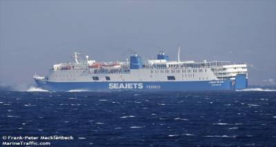 Λήμνος: Οι ισχυροί άνεμοι τροποποιούν τα δρομολόγια Aqua Blue και Blue Star Myconos