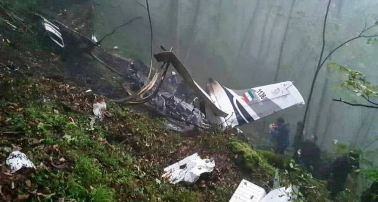 &Nu;&epsilon;&kappa;&rho;ό&sigmaf; &omicron; &pi;&rho;ό&epsilon;&delta;&rho;&omicron;&sigmaf; &tau;&omicron;&upsilon; &Iota;&rho;ά&nu; &Rho;&alpha;ϊ&sigma;ί &kappa;&alpha;&iota; &omicron; &Upsilon;&Pi;&Epsilon;&Xi;, &sigma;&tau;&eta; &sigma;&upsilon;&nu;&tau;&rho;&iota;&beta;ή &tau;&omicron;&upsilon; &epsilon;&lambda;&iota;&kappa;&omicron;&pi;&tau;έ&rho;&omicron;&upsilon; -&Omicron;&iota; &pi;&rho;ώ&tau;&epsilon;&sigmaf; &phi;&omega;&tau;ό &alpha;&pi;ό &tau;&alpha; &sigma;&upsilon;&nu;&tau;&rho;ί&mu;&mu;&iota;&alpha;