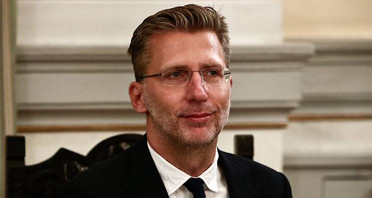 Ά&kappa;&eta;&sigmaf; &Sigma;&kappa;έ&rho;&tau;&sigma;&omicron;&sigmaf;: &laquo;&Alpha;&lambda;ή&theta;&epsilon;&iota;&alpha; &pi;&iota;&sigma;&tau;&epsilon;ύ&epsilon;&tau;&epsilon; ό&tau;&iota; &iota;&delta;&iota;&omega;&tau;&iota;&kappa;&omicron;&pi;&omicron;&iota;&epsilon;ί&tau;&alpha;&iota; &tau;&omicron; &nu;&epsilon;&rho;ό;&raquo;