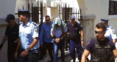 &Lambda;έ&rho;&omicron;&sigmaf;: Έ&nu;&omicron;&chi;&omicron;&iota; &kappa;&alpha;&iota; &sigma;&tau;&omicron; &Epsilon;&phi;&epsilon;&tau;&epsilon;ί&omicron; &omicron;&iota; &gamma;&omicron;&nu;&epsilon;ί&sigmaf; &pi;&omicron;&upsilon; &kappa;&alpha;&kappa;&omicron;&pi;&omicron;&iota;&omicron;ύ&sigma;&alpha;&nu; &sigma;&epsilon;&xi;&omicron;&upsilon;&alpha;&lambda;&iota;&kappa;ά &tau;&alpha; &tau;&rho;ί&alpha; &alpha;&nu;ή&lambda;&iota;&kappa;&alpha; &pi;&alpha;&iota;&delta;&iota;ά &tau;&omicron;&upsilon;&sigmaf; | &Sigma;&omicron;&kappa; &alpha;&pi;ό &tau;&iota;&sigmaf; &pi;&epsilon;&rho;&iota;&gamma;&rho;&alpha;&phi;έ&sigmaf;