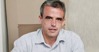 &Pi;. &Chi;&rho;&iota;&sigma;&tau;ό&phi;&alpha;&sigmaf;: &laquo;&Eta; &Pi;&epsilon;&rho;&iota;&phi;&epsilon;&rho;&epsilon;&iota;&alpha;&kappa;ή &alpha;&rho;&chi;ή &delta;&epsilon;&nu; έ&chi;&epsilon;&iota; &delta;&epsilon;ί&xi;&epsilon;&iota; &alpha;&kappa;ό&mu;&alpha; &tau;&omicron;&nu; &sigma;&chi;&epsilon;&delta;&iota;&alpha;&sigma;&mu;ό &tau;&eta;&sigmaf; &gamma;&iota;&alpha; &tau;&eta; &Lambda;ή&mu;&nu;&omicron;&raquo; (audio)