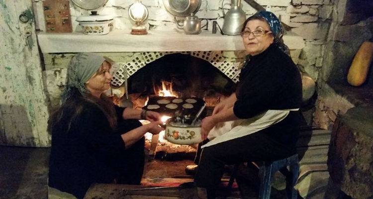&Mu;&alpha;&rho;&micro;&alpha;&rho;ί&tau;&epsilon;&sigmaf;&hellip; &tau;&omicron; &gamma;&lambda;&upsilon;&kappa;ό &tau;&omega;&nu; &Phi;ώ&tau;&omega;&nu; (photos)