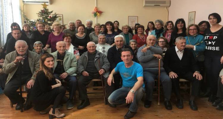 &Epsilon;&upsilon;&chi;έ&sigmaf; &kappa;&alpha;&iota; &laquo;&epsilon;&upsilon;&chi;&alpha;&rho;&iota;&sigma;&tau;ώ&raquo; &alpha;&pi;ό &tau;&omicron;&nu; &Omicron;&Kappa;&Pi;&Alpha; &Delta;ή&mu;&omicron;&upsilon; &Lambda;ή&mu;&nu;&omicron;&upsilon;