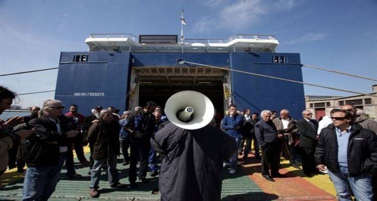 Με κινητοποιήσεις στη ΝΕΛ απειλεί η ΠΝΟ για την καταβολή δεδουλευμένων
