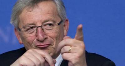 &Gamma;&iota;&omicron;ύ&nu;&kappa;&epsilon;&rho; &kappa;&alpha;&tau;ά &Tau;&rho;&alpha;&mu;&pi;: &Omicron;&iota; &Alpha;&mu;&epsilon;&rho;&iota;&kappa;&alpha;&nu;&omicron;ί &gamma;&upsilon;&rho;&nu;&omicron;ύ&nu; &tau;&eta;&nu; &laquo;&pi;&lambda;ά&tau;&eta;&raquo; &sigma;&tau;&eta;&nu; &Epsilon;&upsilon;&rho;&omega;&pi;&alpha;ϊ&kappa;ή &Epsilon;&pi;&iota;&tau;&rho;&omicron;&pi;ή