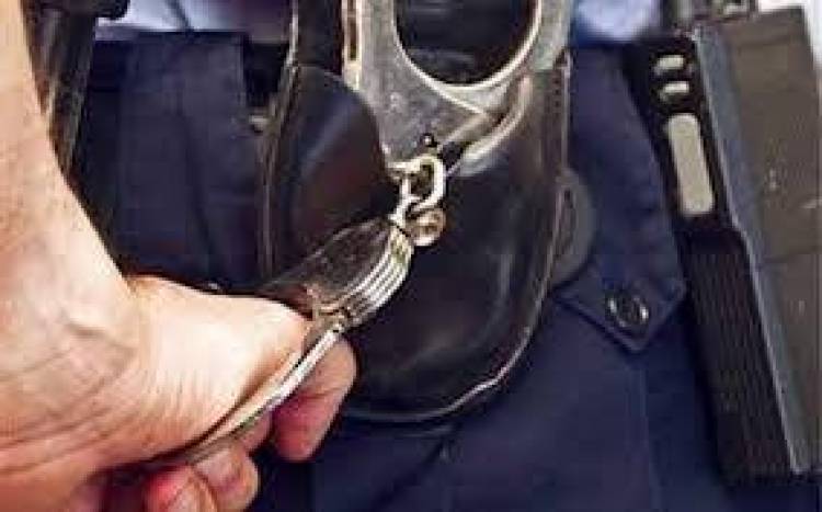 &Sigma;&upsilon;&nu;&epsilon;&lambda;ή&phi;&theta;&eta; &delta;&iota;&omicron;&iota;&kappa;&eta;&tau;ή&sigmaf; &alpha;&sigma;&tau;&upsilon;&nu;&omicron;&mu;&iota;&kappa;&omicron;ύ &tau;&mu;ή&mu;&alpha;&tau;&omicron;&sigmaf; &pi;&omicron;&upsilon; έ&kappa;&lambda;&epsilon;&psi;&epsilon; 4.000 &epsilon;&upsilon;&rho;ώ &alpha;&pi;ό &Pi;&alpha;&kappa;&iota;&sigma;&tau;&alpha;&nu;ό