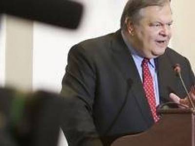 &Sigma;&tau;&omicron; &nu;&omicron;&sigma;&omicron;&kappa;&omicron;&mu;&epsilon;ί&omicron; &gamma;&iota;&alpha; &epsilon;&xi;&epsilon;&tau;ά&sigma;&epsilon;&iota;&sigmaf; &omicron; &Epsilon;. &Beta;&epsilon;&nu;&iota;&zeta;έ&lambda;&omicron;&sigmaf;