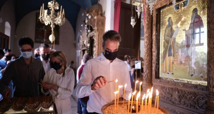 Κυριάκος Μητσοτάκης: «Είμαστε ενωμένοι όσο ποτέ, δίνουμε με πειθαρχία και σοβαρότητα τη μάχη κατά της πανδημίας»