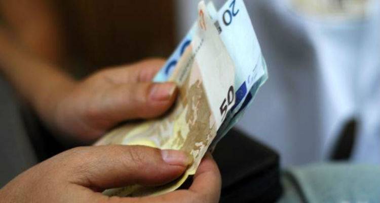 &Epsilon;&rho;&chi;&epsilon;&tau;&alpha;&iota; &nu;έ&omicron; &chi;&alpha;&rho;ά&tau;&sigma;&iota;: &Mu;&epsilon; &beta;ά&sigma;&eta; &tau;&omicron; &pi;&epsilon;&rho;&iota;&omicron;&upsilon;&sigma;&iota;&omicron;&lambda;ό&gamma;&iota;&omicron;, &sigma;&tau;&eta; &lambda;&omicron;&gamma;&iota;&kappa;ή &tau;&omicron;&upsilon; &Epsilon;&Nu;&Phi;&Iota;&Alpha;