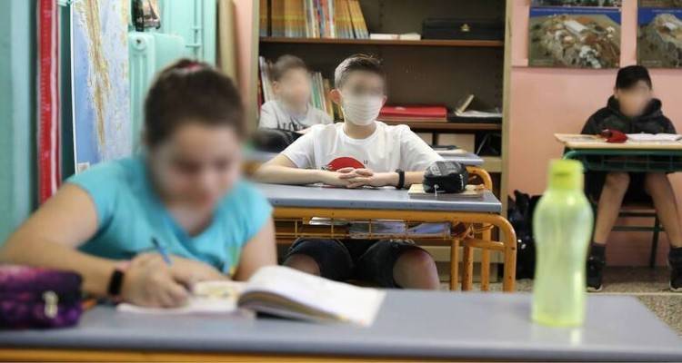&Sigma;&chi;&omicron;&lambda;&epsilon;ί&alpha;: &Omicron;&iota; &epsilon;&kappa;&pi;&alpha;&iota;&delta;&epsilon;&upsilon;&tau;&iota;&kappa;&omicron;ί &Lambda;ή&mu;&nu;&omicron;&upsilon; &zeta;&eta;&tau;&omicron;ύ&nu; &tau;&eta;&nu; &kappa;ά&lambda;&upsilon;&psi;&eta; &tau;&omega;&nu; &lambda;&epsilon;&iota;&tau;&omicron;&upsilon;&rho;&gamma;&iota;&kappa;ώ&nu; &alpha;&nu;&alpha;&gamma;&kappa;ώ&nu;