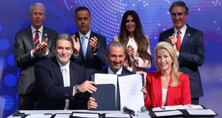 Αυτή είναι η ιστορική συμφωνία ΔΕΠΑ-AKTOR με αμερικανικό κολοσσό για το LNG -Μεταφορά στην Ελλάδα και πώληση σε Κεντρική και Αν. Ευρώπη