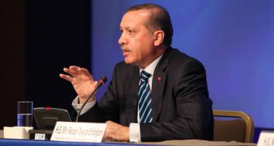 &Tau;&omicron;&upsilon;&rho;&kappa;ί&alpha;: &Delta;&iota;&alpha;&kappa;ό&pi;&tau;&epsilon;&tau;&alpha;&iota; &eta; &delta;&iota;&delta;&alpha;&sigma;&kappa;&alpha;&lambda;ί&alpha; &tau;&eta;&sigmaf; &theta;&epsilon;&omega;&rho;ί&alpha;&sigmaf; &tau;&omicron;&upsilon; &Delta;&alpha;&rho;&beta;ί&nu;&omicron;&upsilon;