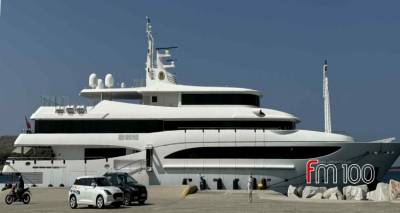 Το υπερπολυτελές superyacht TACANUYASO M.S αγκυροβόλησε στο λιμάνι της Μύρινας
