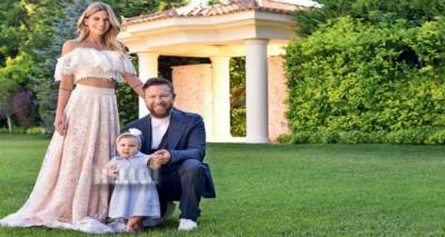 &Gamma;&iota;ά&nu;&nu;&eta;&sigmaf; &Beta;&alpha;&rho;&delta;ή&sigmaf; - &Nu;&alpha;&tau;ά&sigma;&alpha; &Sigma;&kappa;&alpha;&phi;&iota;&delta;ά: &Mu;&iota;&lambda;&omicron;ύ&nu; &gamma;&iota;&alpha; &tau;&omicron;&nu; &gamma;ά&mu;&omicron; &tau;&omicron;&upsilon;&sigmaf;, &tau;&omicron;&nu; έ&rho;&omega;&tau;&alpha; &kappa;&alpha;&iota;... &tau;&eta; &Lambda;ή&mu;&nu;&omicron;! (photos)